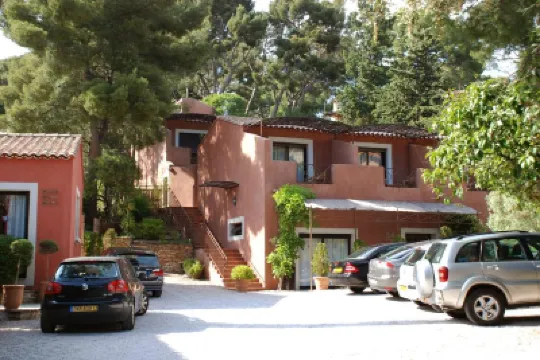 10 Best Hotels Near Camping Les Cigales in Cassis | Trip.com