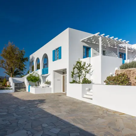 Eiriana Luxury Suites