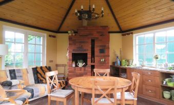 Kot I Koshka - Housity