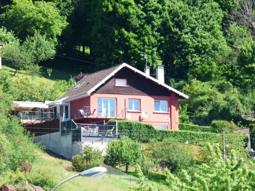La Colline Aux Yeux Doubs Hotels in Baume-les-Dames