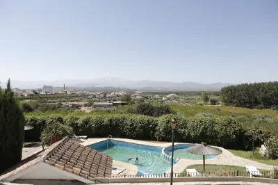 Cuevas la Granja Hotels in Comarca de Guadix