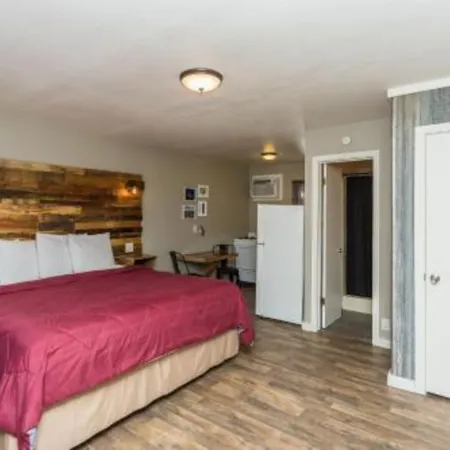Apple Creek Cottages Hotels in Prescott