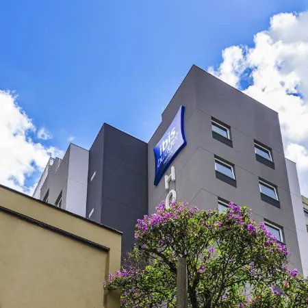 Slim Hotel São Paulo Frei Caneca Отели рядом с достопримечательностью «Стадион «Пакаэмбу»»
