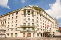 Austria Trend Hotel Ananas Hotels near Maria-Theresien-Platz