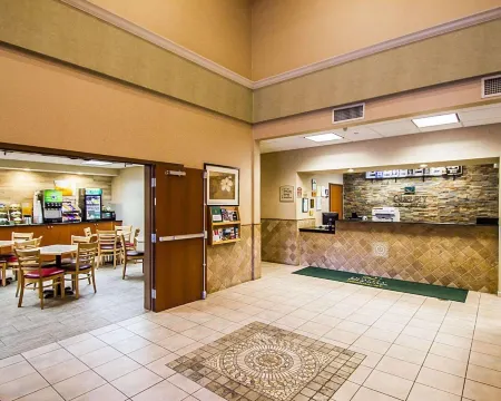 Quality Inn & Suites Fishkill South Near I-84