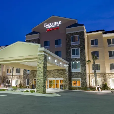 Fairfield Inn & Suites Commerce