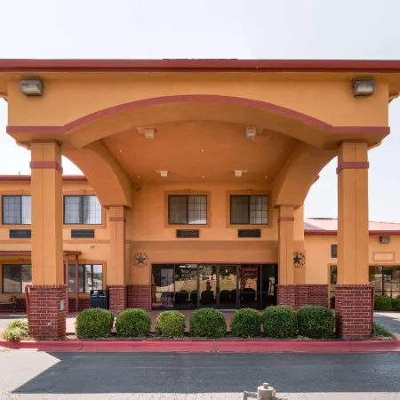 Econo Lodge Lubbock I-27