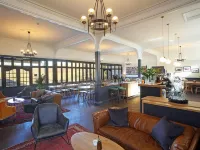 Devils Falls at the Luxury Hafod Hotel Aberystwyth โรงแรมในแอปเบอรีสไทส์