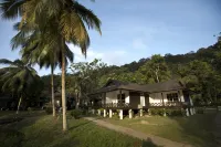 Perhentian Island Resort Hotel dekat Turtle Sanctuary Beach