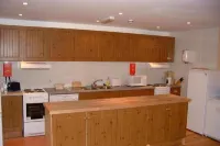 Sandras Backpackers Hotels in Castletown