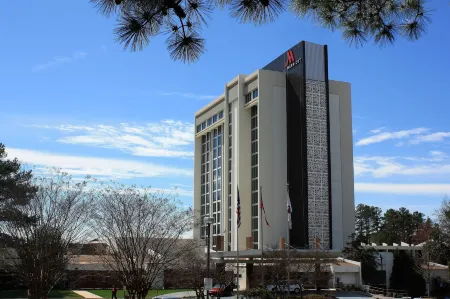 Atlanta Marriott Perimeter Center Отели рядом с достопримечательностью «Периметр Молл»
