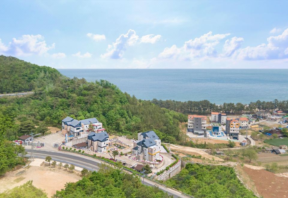 3. 산토리니펜션..