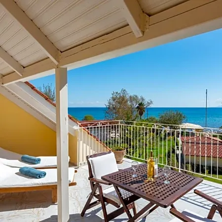 Albouro Seafront Apartments