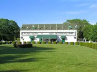 Ogunquit Hotel and Suites Hotels near Ogunquit Beach