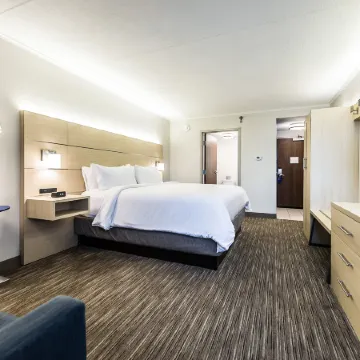 Holiday Inn Express FLINT-CAMPUS AREA by IHG