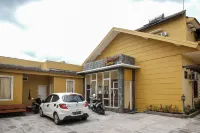 Reddoorz Solo Baru Hotel di Kecamatan Grogol