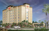 Hampton Inn Ft. Lauderdale/Pompano Beach - parking