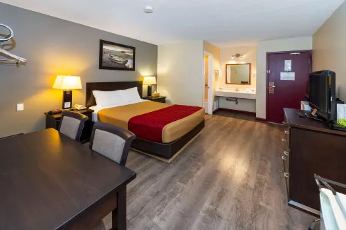Econo Lodge Hotels in Edson