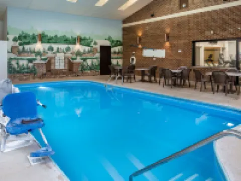 凱藝套房酒店 馬斯金格姆縣酒店