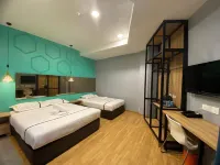 Smile Hotel Selayang Point Hotels near Batu Caves Murugan Statue