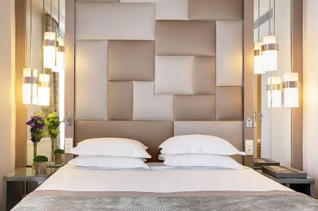 Hôtel A la Villa des Artistes Отели рядом с достопримечательностью «Сад Гран-Эксплуратёр»