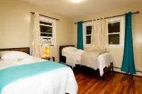 Cheerful & Beautiful 3-Bedroom Ranch Hotels in Nassau County