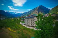 Justa Grand View Resort & Spa, Manali