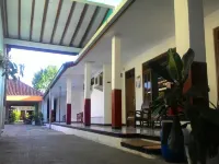 Hotel Tentrem Syariah Hotels in Mayangan