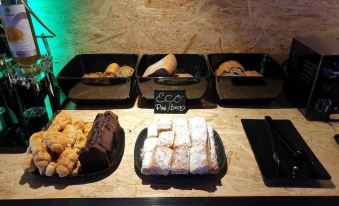 MB Hostels Premium Eco - Adults Recommended