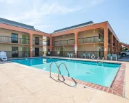 Econo Lodge Inn and Suites - Jackson - piscine