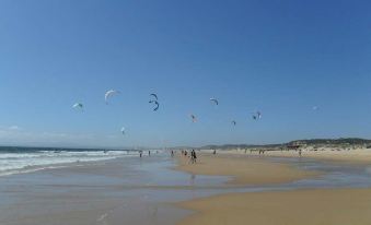 Caparica Beach Apartment by Host-Point