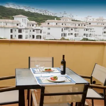 Apartamentos Vista Real