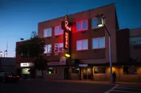 Royal Hotel Hotels in Flin Flon