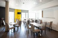 Zenitude Hôtel-Résidences Narbonne Centre - Aamiainen