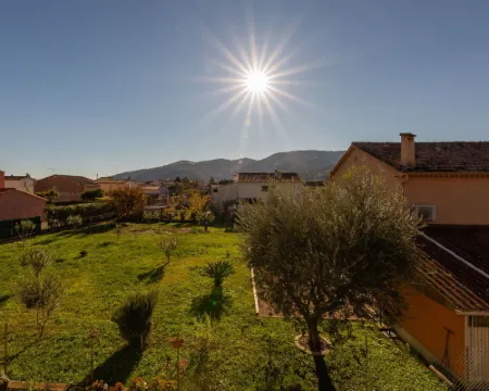 Le Neflier Hotels in Pégomas