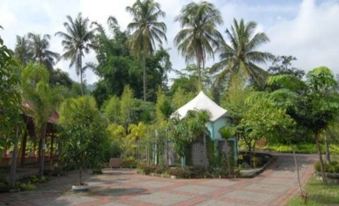 Lembah Gunung Kujang Hotel