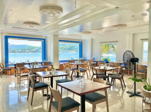 Santiago Cove Hotel and Restaurant