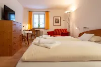 Gasthof Zum Stern - Seehausen am Staffelsee Hotels in der Nähe von Parkplatz Froschhauser See