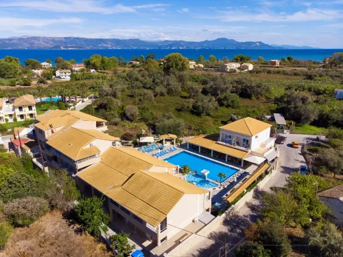 Kavos Plaza Hotel - 3-Star