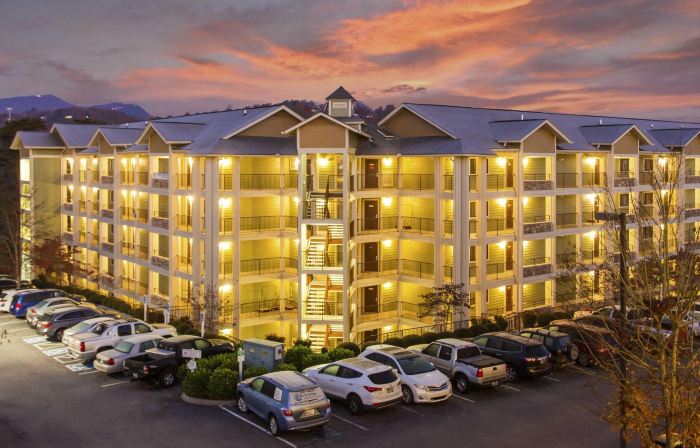 Bear Mount Inn & Suites