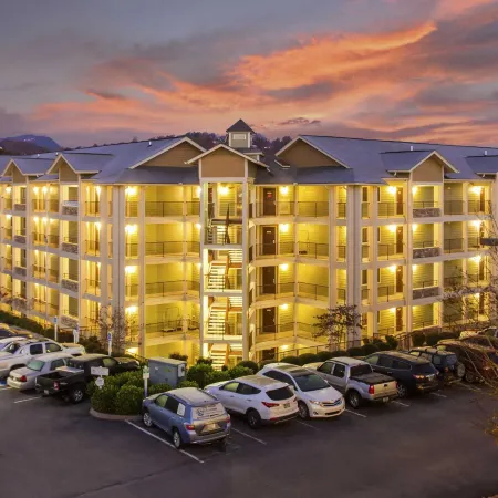 Bear Mount Inn & Suites