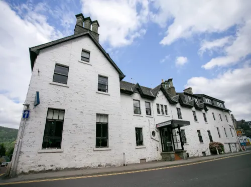 The Breadalbane Arms Room Only Hotel - Pet friendly