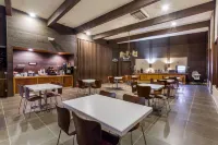 Super 8 by Wyndham Sterling CO