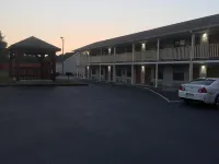Loyalty Inn Hawkinsville Hotels in Cochran