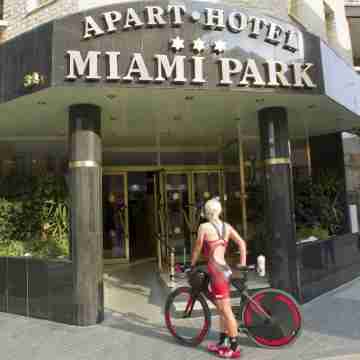 Aparthotel Miami Park Hotel Exterior