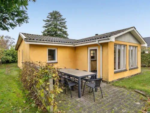 "Samine" - 100m from the Sea