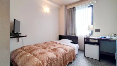 Business Inn Suwabe Hotels in Kotoura