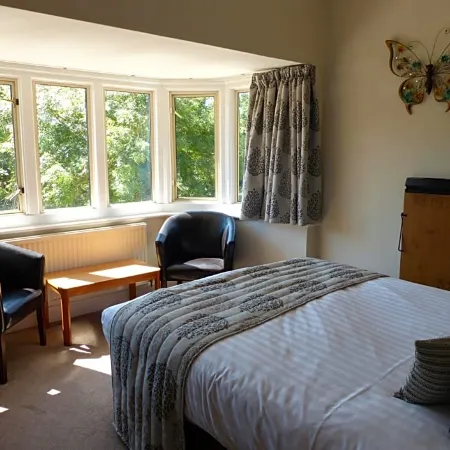 Farnham House Hotel