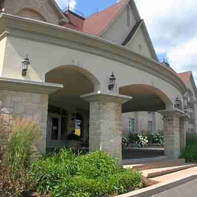 Hotel Vallea Bromont Hotel Exterior