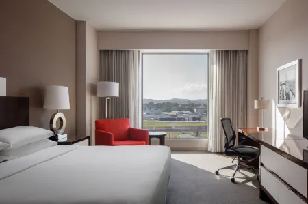 Marriott Panama Hotel Отели рядом с достопримечательностью «Punta Culebra Nature Center»